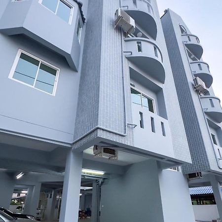 Baan Khun Pra Duplex Rm3 Bangkok Lejlighed Eksteriør billede