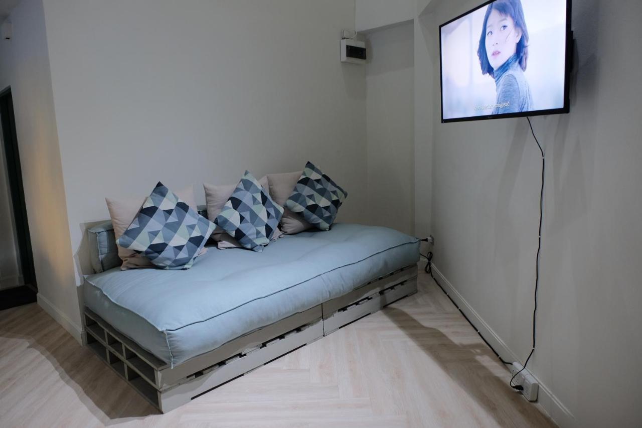 Baan Khun Pra Duplex Rm3 Bangkok Lejlighed Eksteriør billede